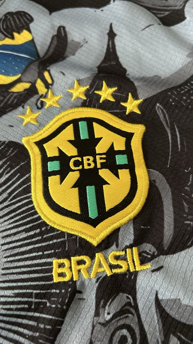 Leibchen & Hosen: Brasilien Trikot| Size S – Gebraucht aus Winterthur von footballjersey 3