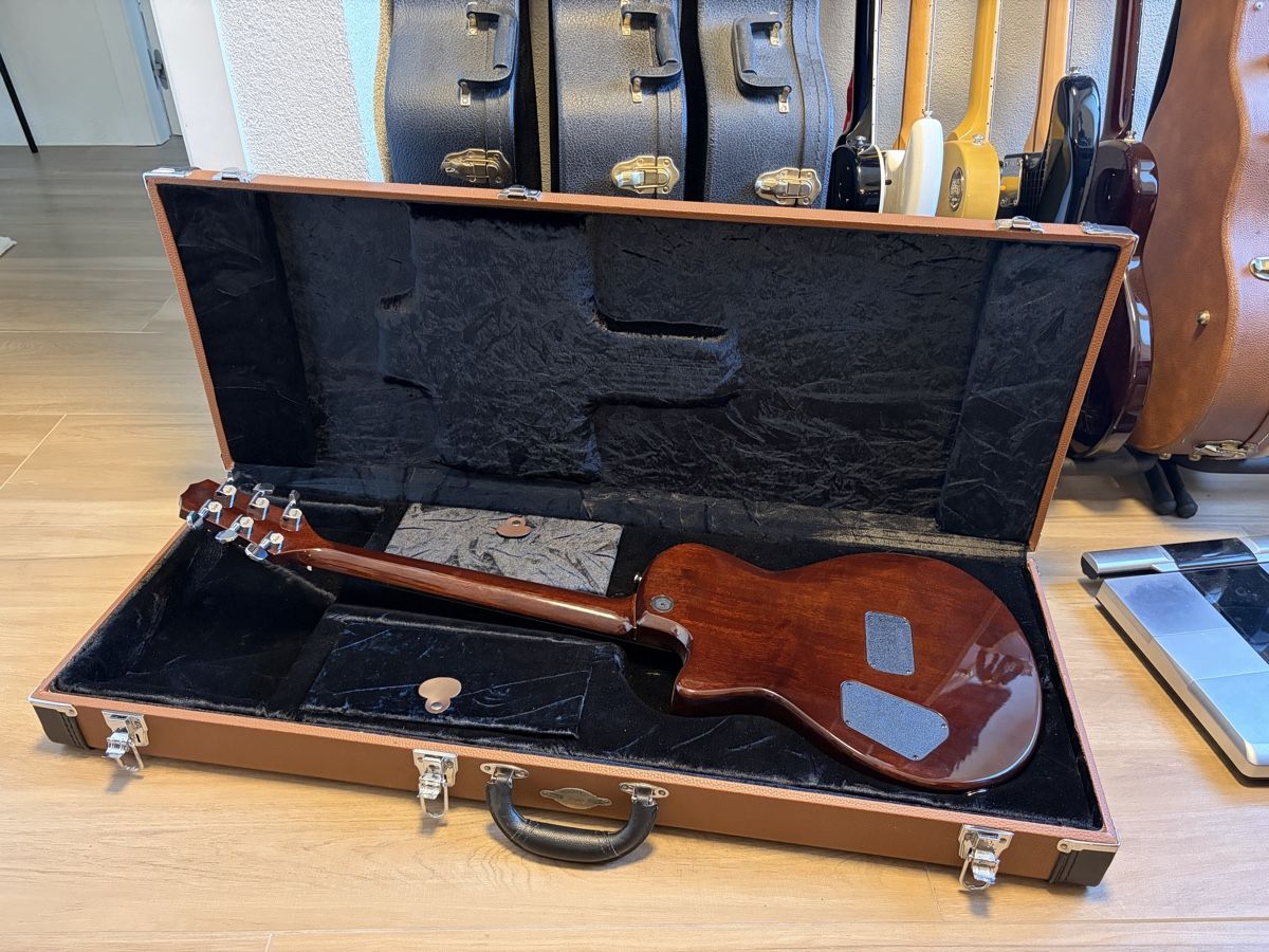 Taylor Instruments de musique: Taylor Solid Body custom – D'occasion à Orpund par namartinez 2