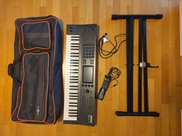 Akai MPC Key 61 (mit Tasche, Pedal und Ständer)