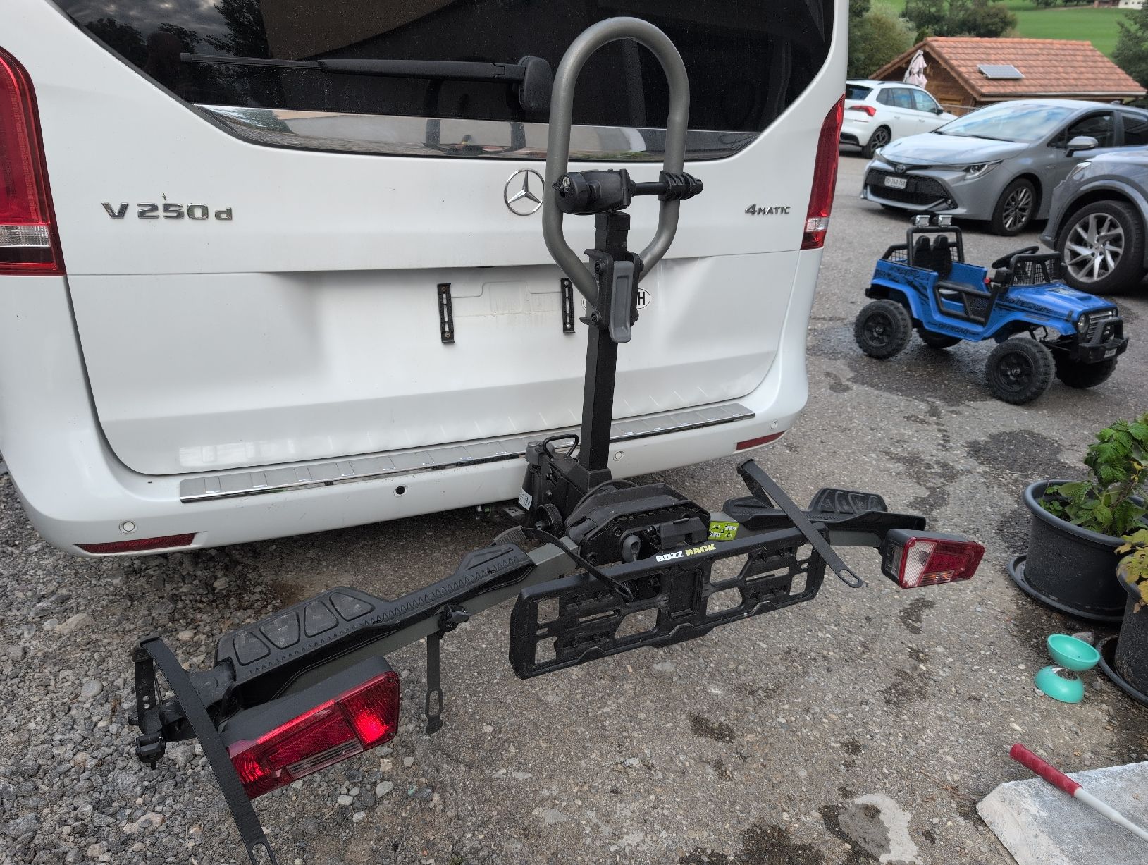 Attelages de remorque: porte vélo buzzrack pour 1vélo – D'occasion à Chavannes-les-forts par willydafflon
