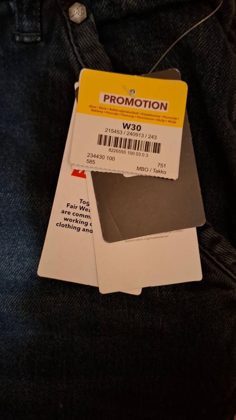 Jeans: NEUE Jeans von Takko W30 – Nuovo e nell'imballaggio originale da Fischbach-Göslikon venduto da Rainbow88 1