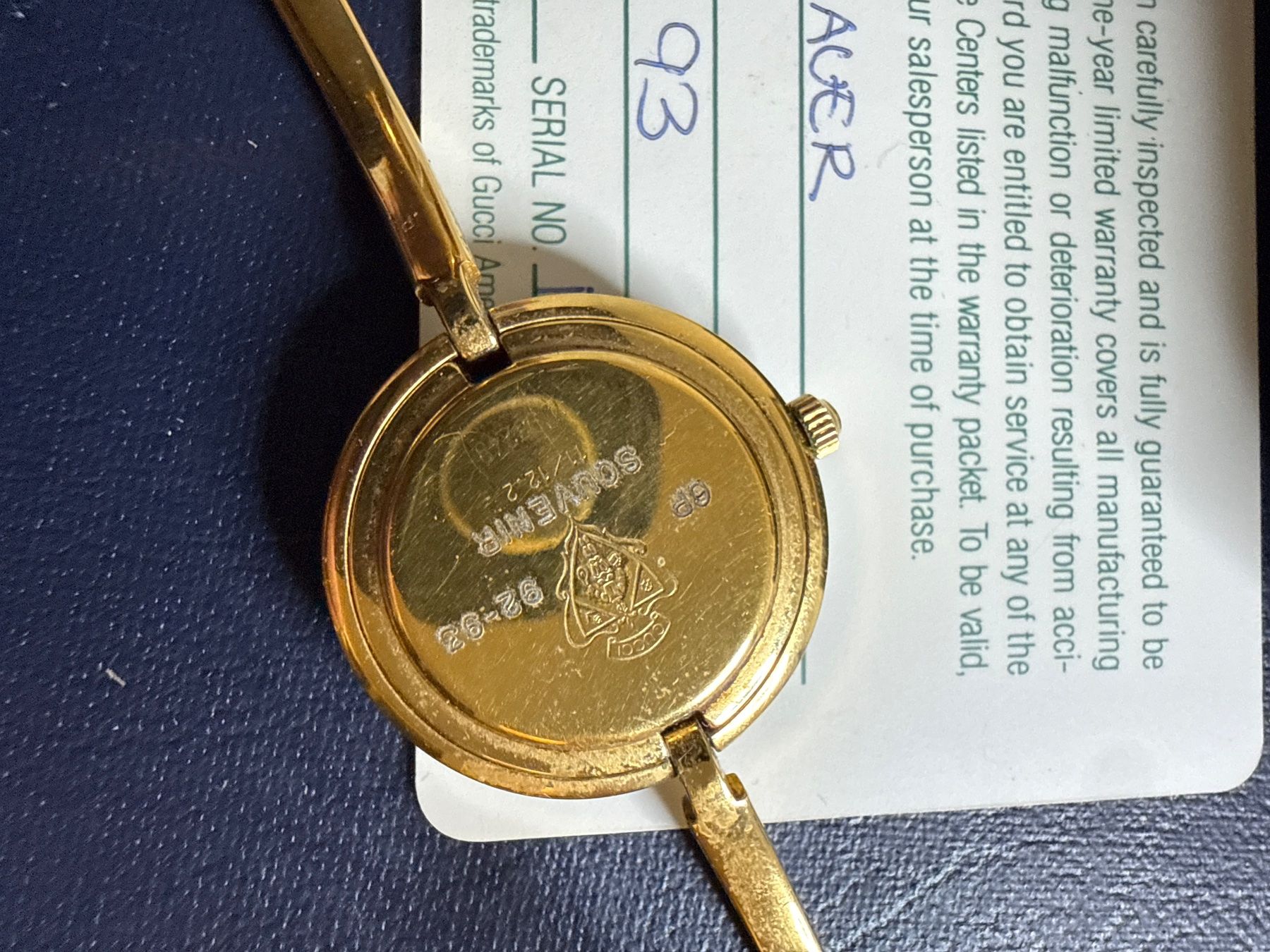 Gucci Montres: Gucci Quarz 26 mm – D'occasion à Pfeffingen par Allhandelklgwatches 4