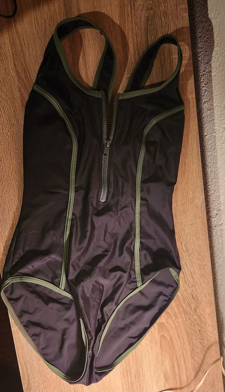 Maillots de bain & Bikinis: Badeanzug – Neuf (Voir description) à Bonfol par mai_p9rx