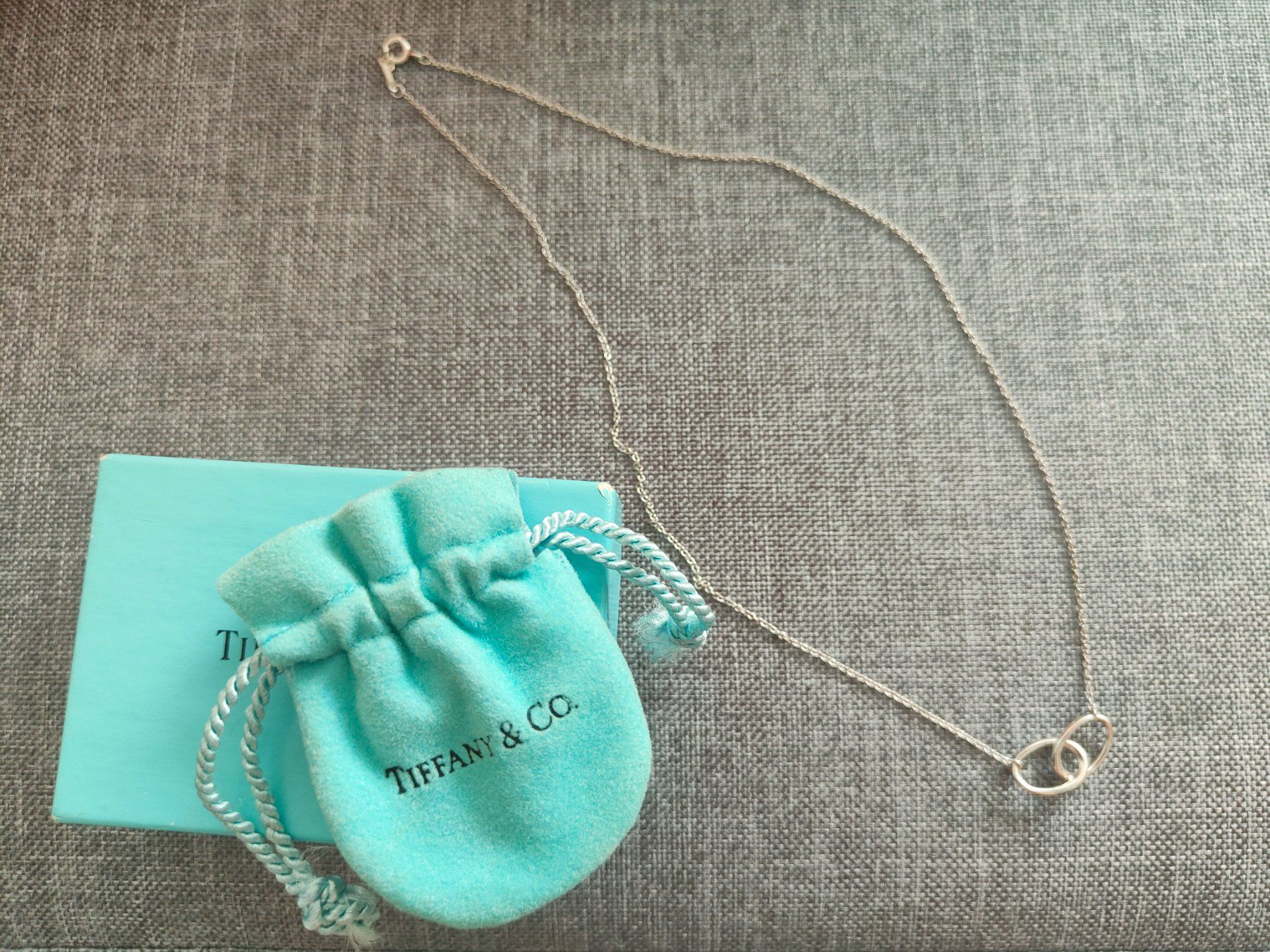 Tiffany & Co. Colliers: Tiffany & Co. Elsa Peretti Double Loop Silberkette – D'occasion à Zürich par R-2015 4