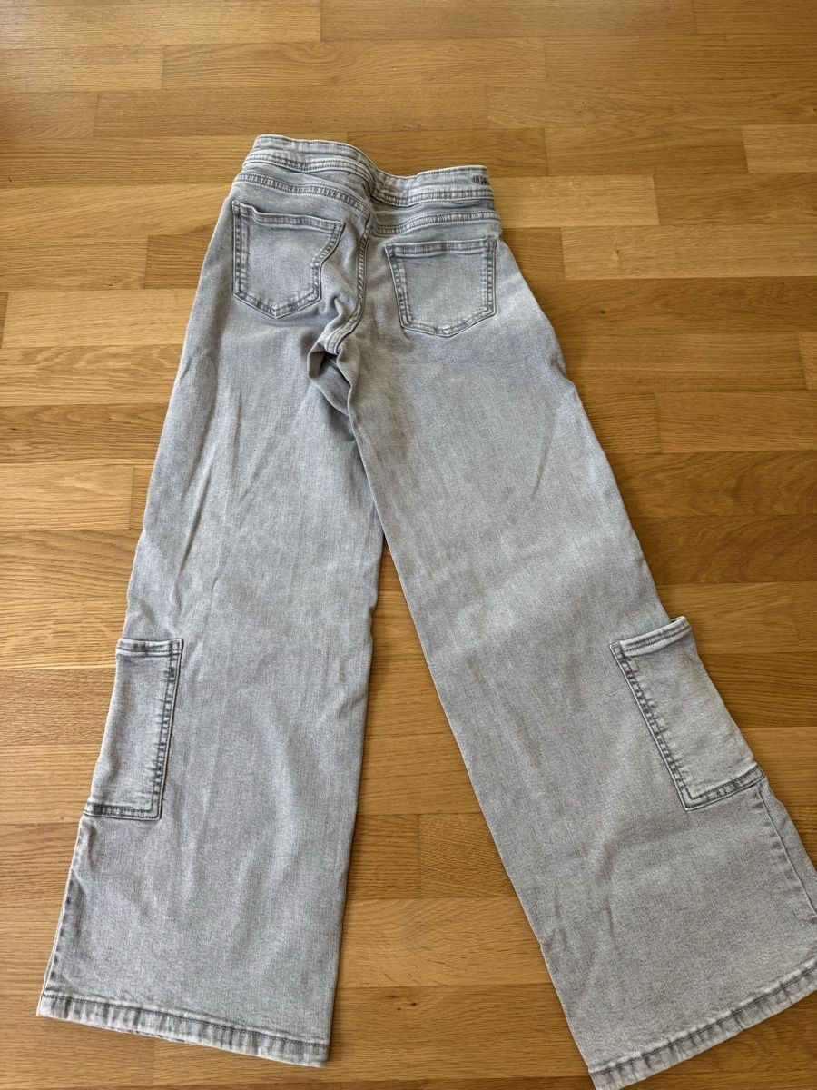 Mango Jeans: Baggy Jeans, Gr. 32, Marke Mango, hellgrau – Usato da Steinmaur venduto da sea-bear 2