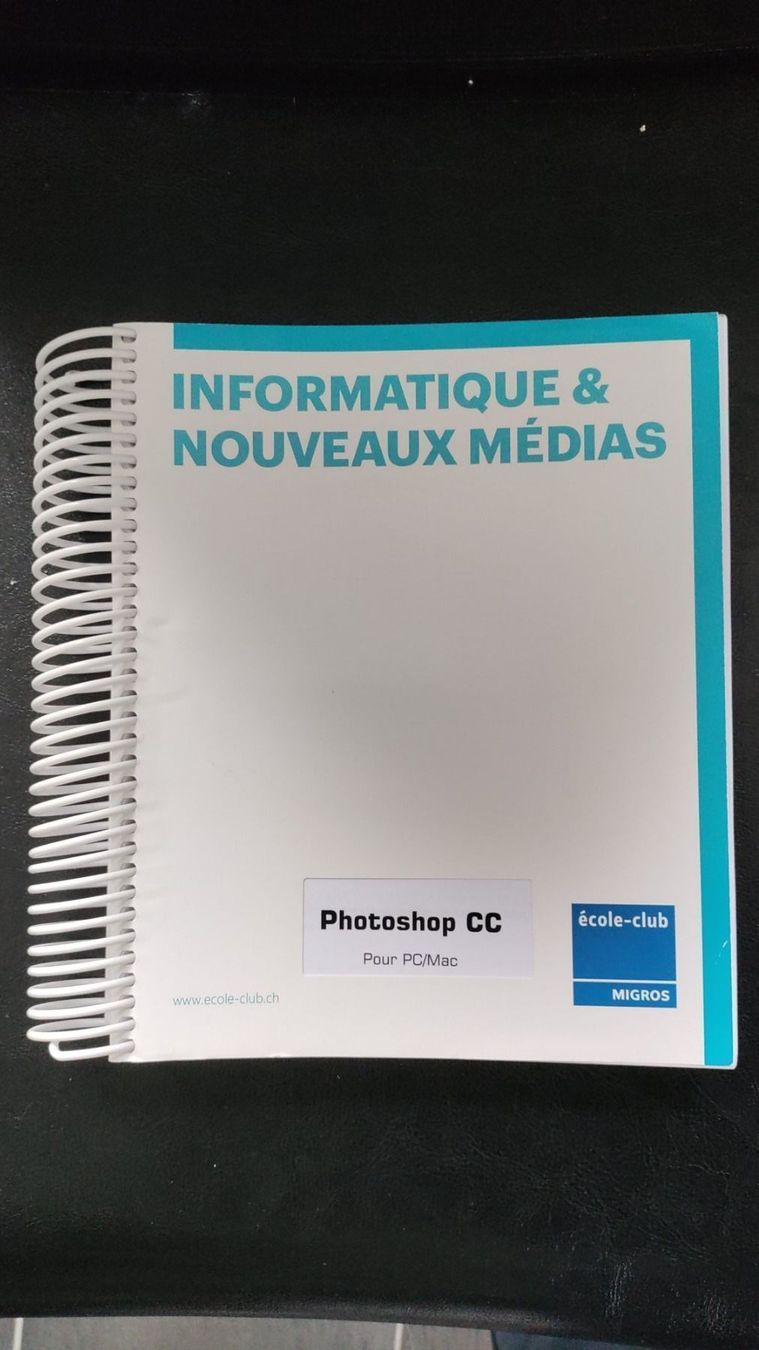 Libri: Livre Photoshop Creative cloud Master – Nuovo (secondo la descrizione) da Avry-devant-Pont venduto da OBoss