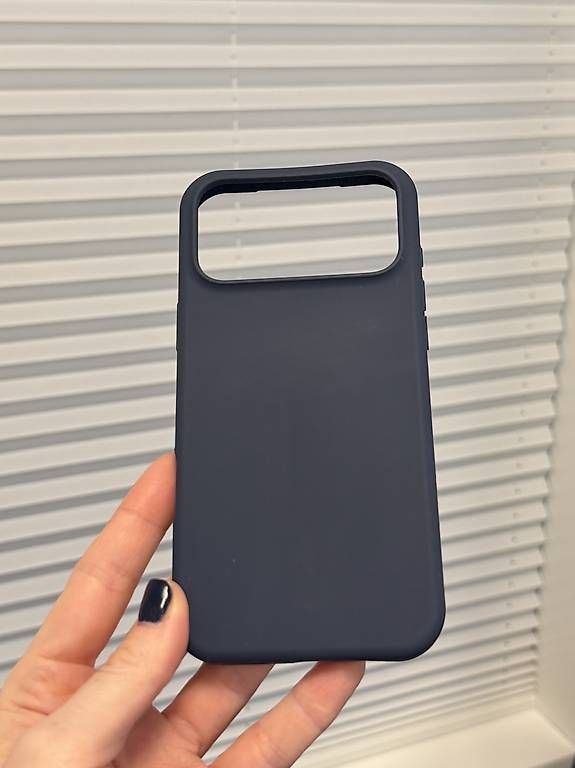 Covers & Schutzfolien: Iphone 17 Pro Max Handy Case – Gebraucht aus Olten von bay_fh8s 3