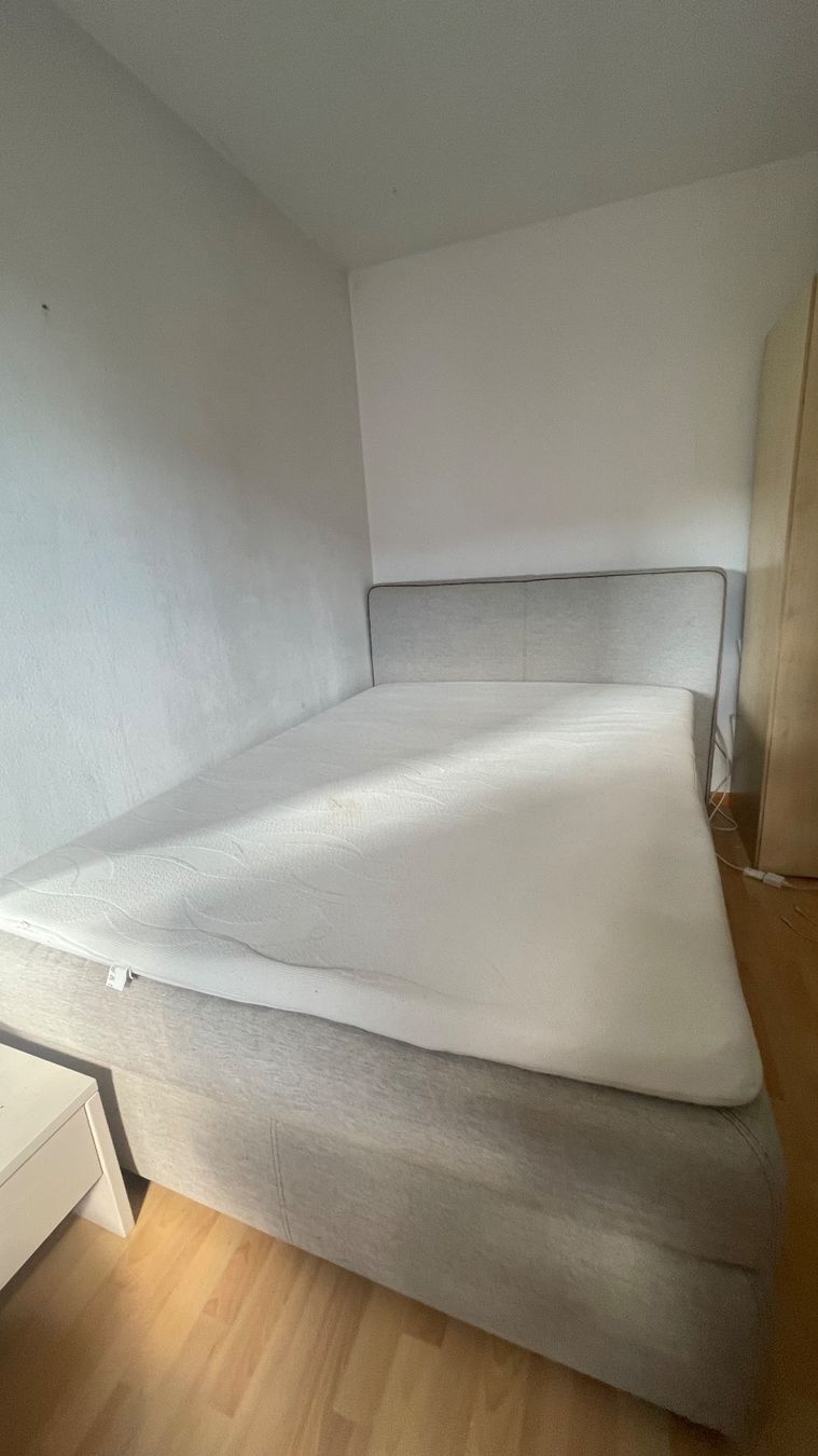 Letti: Box spring bed with headboard, used – Usato da Nussbaumen AG venduto da angelina02 1