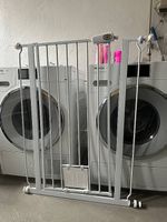Sehr gut erhaltenes PetGate Schutzgitter für Hunde & Katzen