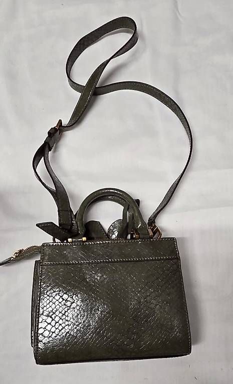 Guess Borse da donna: Neue Guess Tasche – Usato da Chur venduto da danielac1