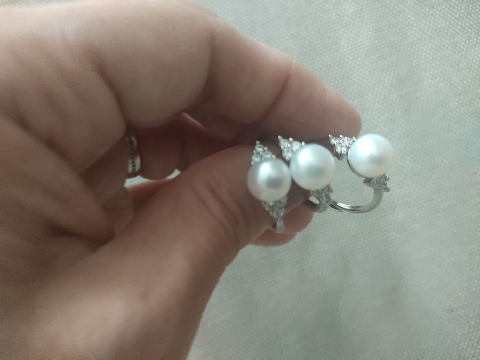 Ringe: Süsswasserperlen Ring, 15 CHF/ Stk. – Neu und originalverpackt aus Bern von Lidia.5 3