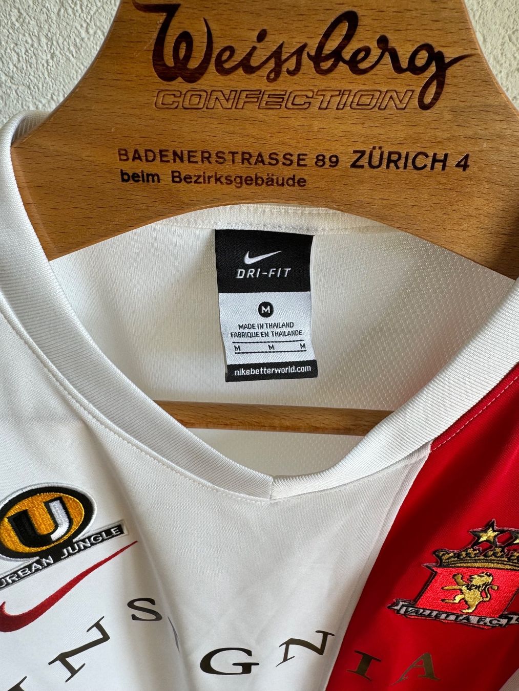 Nike Canottiere & Pantaloni: Valletta FC Trikot – Usato da Zürich venduto da GC96 1