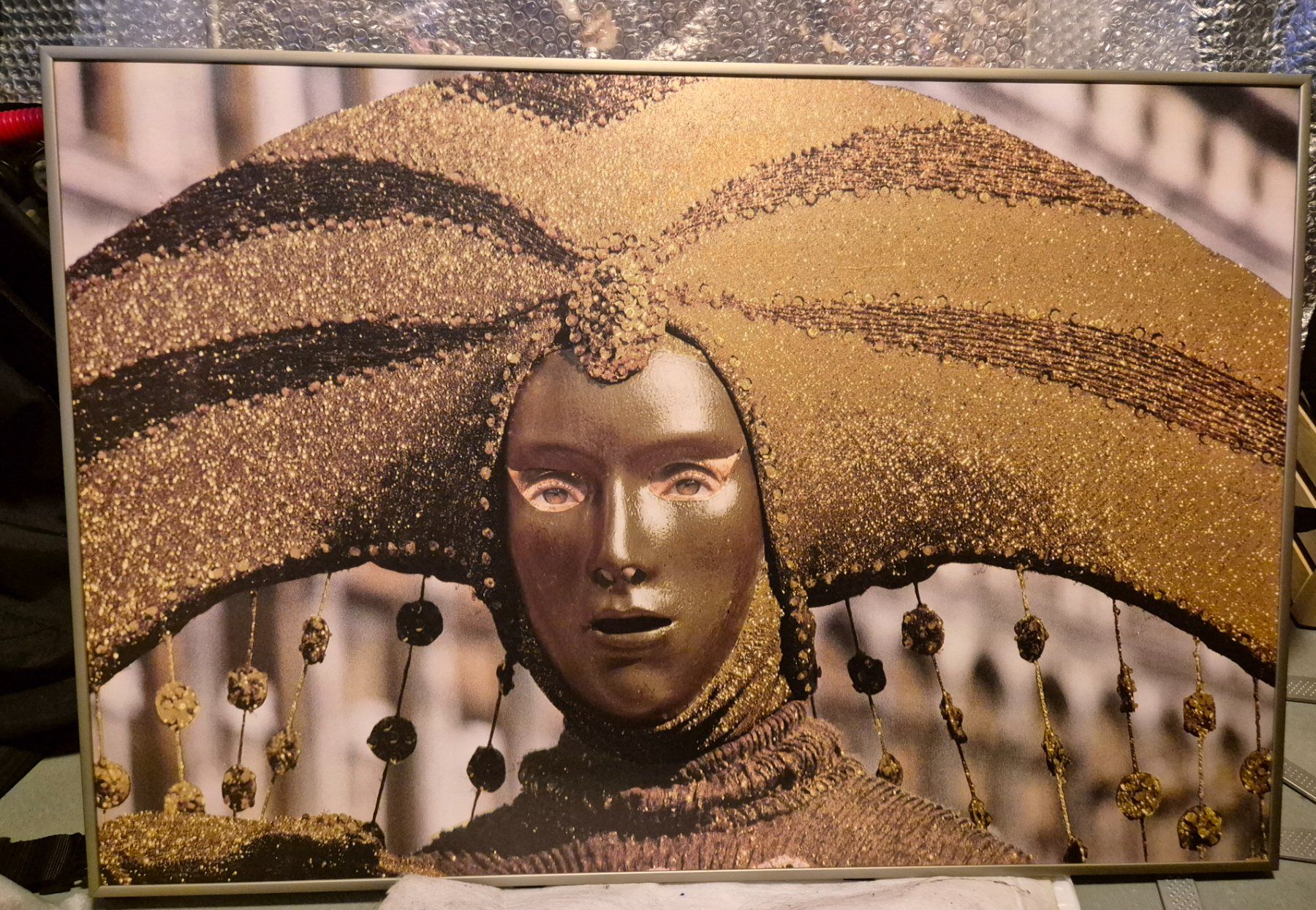 Foto & Immagini: 4 Bilder Venezianische Masken – Usato da Zumikon venduto da Nicci6 3