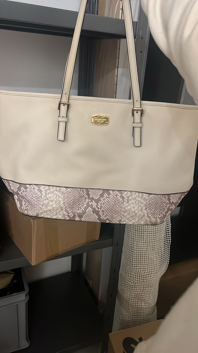 Michael Kors Borse da donna: Michael Kors Tasche – Usato da Reichenburg venduto da Benutzer123_