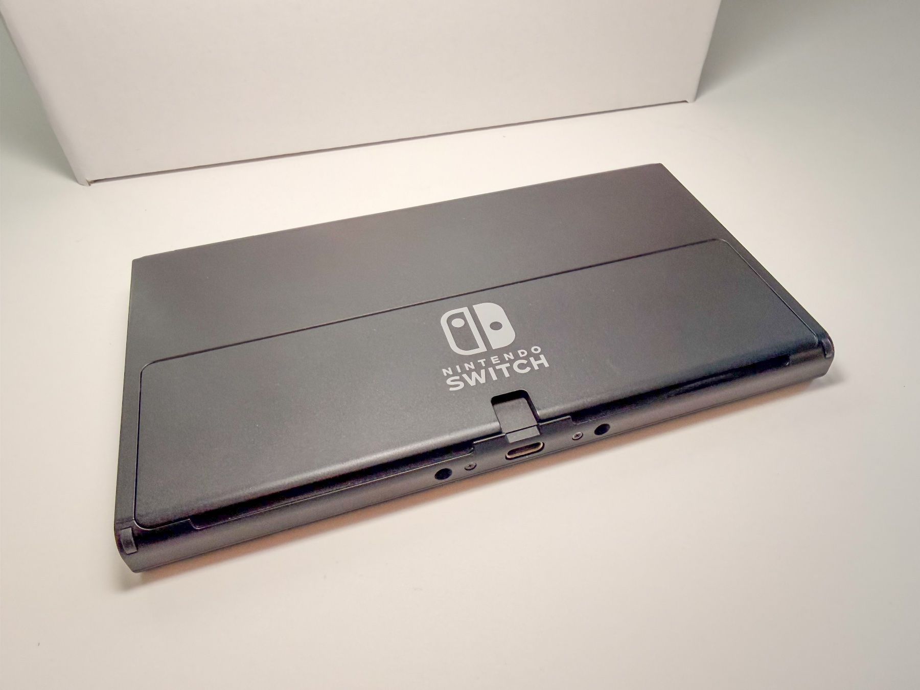 Nintendo Console: Nintendo Switch OLED inkl. einem Spiel, Case + 128GB SD – Usato da Port venduto da Ubuy 4