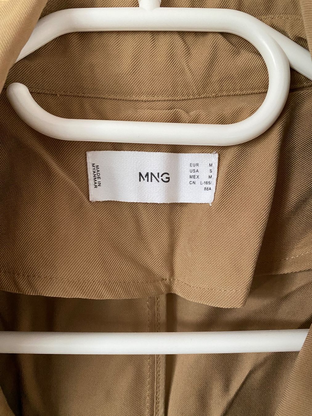 Mango Giacche: Mango leichte Jacke beige Grösse M – Usato da Balgach venduto da liv_s9xj 1