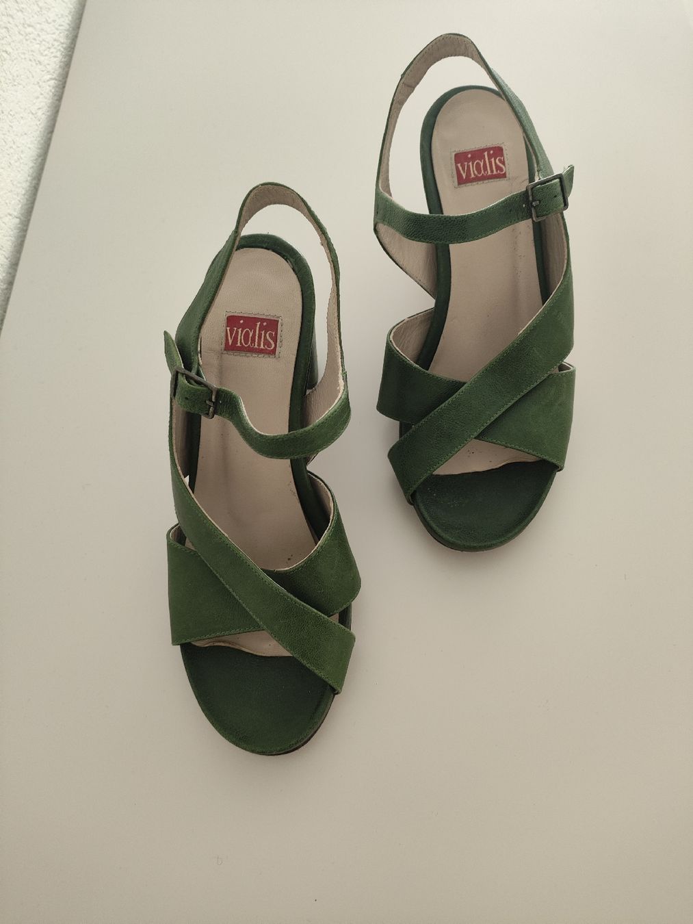 Scarpe da donna: Vialis Green Leather Sandals Size 37 – Nuovo (secondo la descrizione) da Nyon venduto da noe_jh6c 5