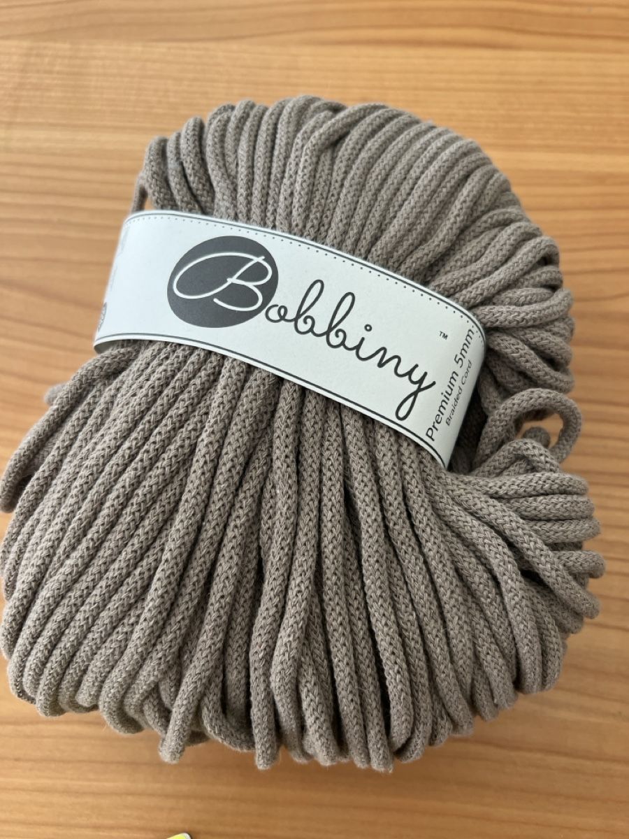 Lana: Bobbiny Garn 5mm > Coffee – Nuovo (secondo la descrizione) da Roggliswil venduto da momisch