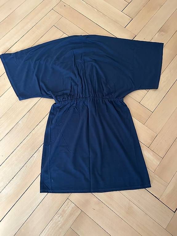 Vestiti: Kleid von Velvet – Usato da Luzern venduto da son_jmh8 2