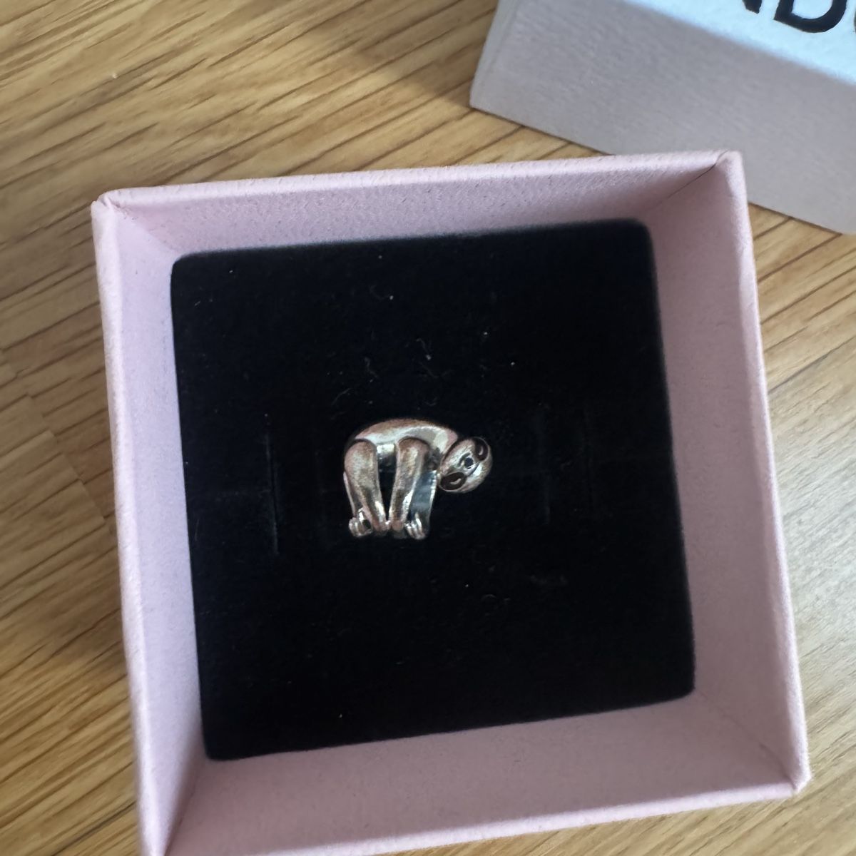 Pandora Ciondoli: Pandora Charm Faultier – Usato da Sursee venduto da giu_205 1