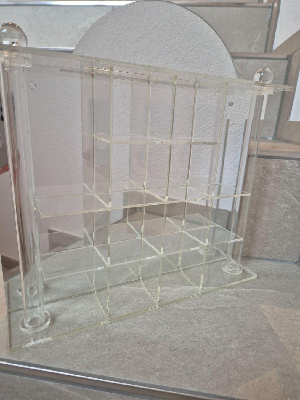 Tutte le decorazioni: Setzkasten aus Plexiglas und Spiegel – Usato da Roggwil TG venduto da RustonBucyrus22
