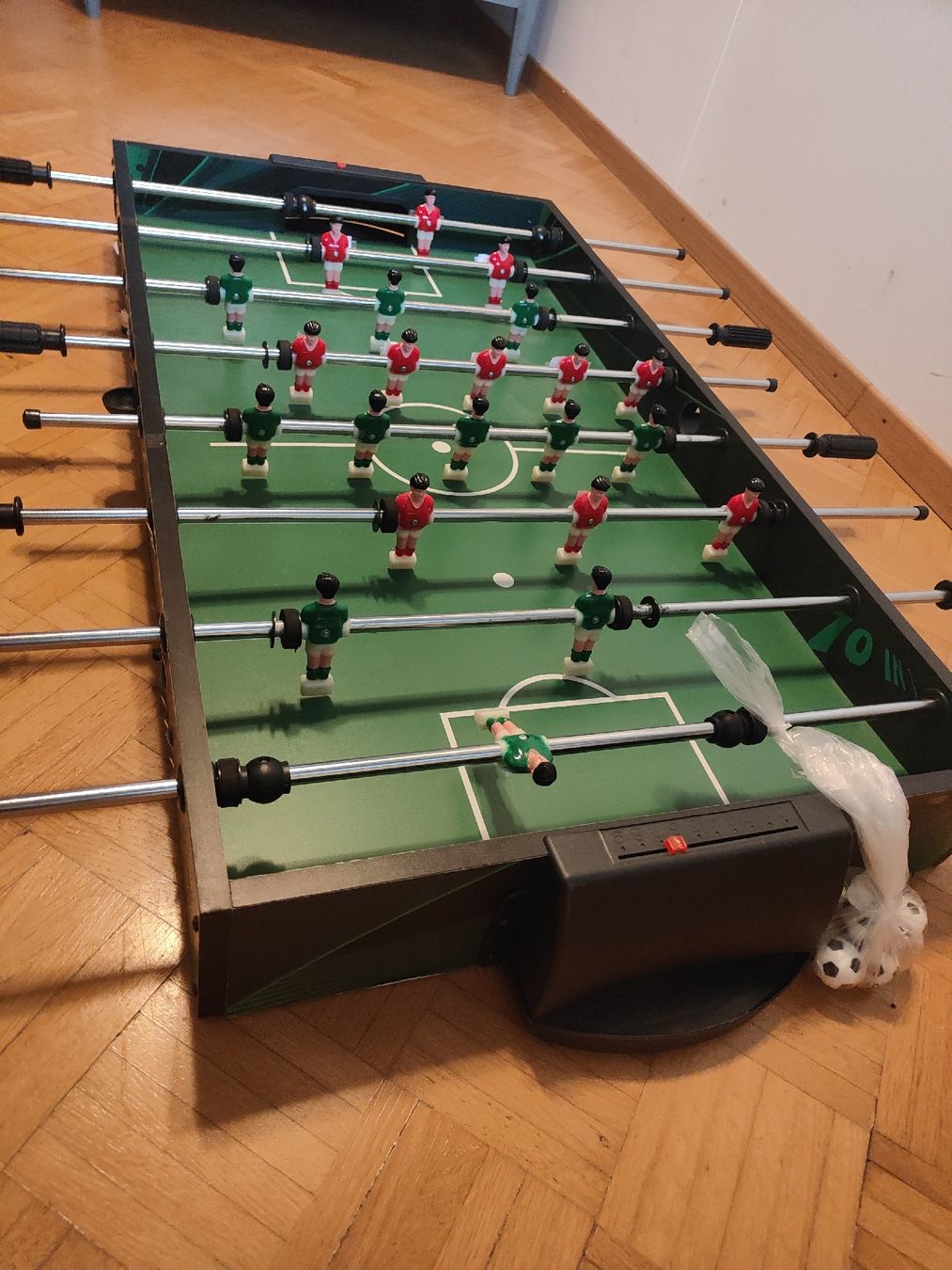 Spielzeuge: Töggelikasten (Occasion) – Gebraucht aus Sumiswald von David0793 2