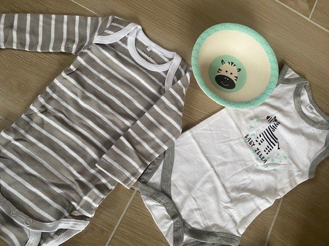 Lotti & Set di vestiti: NEUES Baby-Set Gr. 62/68 "Zebra" – Nuovo (secondo la descrizione) da Staufen venduto da Nasli 3