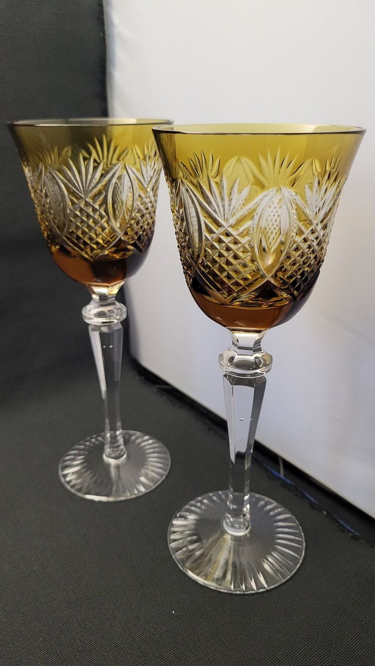 Gläser: 2 Wein-Gläser cognacfarbig – Gebraucht aus Basel von spinne02 2