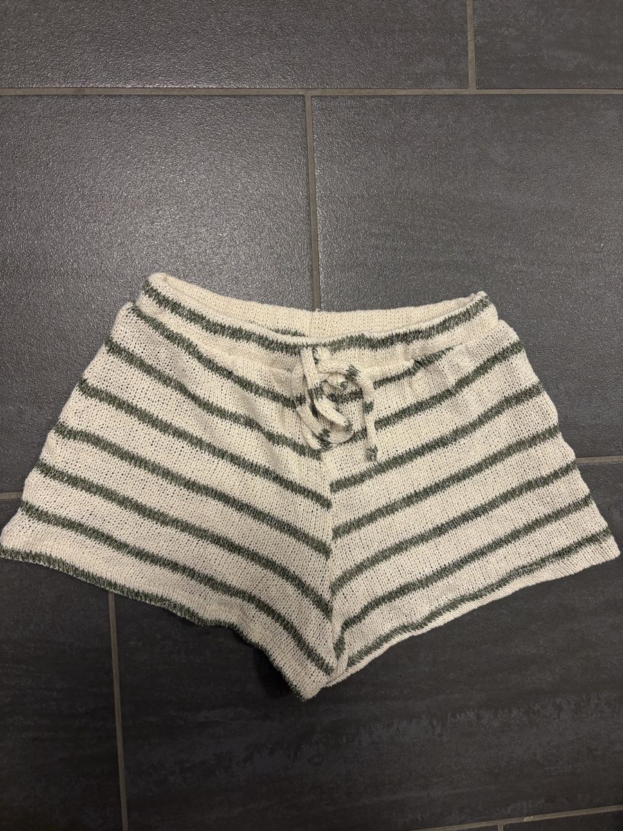 Pull&Bear Pantalons: Pull&Bear Shorts S – D'occasion à Rümlang par svent 2