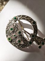 Vintage Brosche, schottischer Stil mit grünen Steinen 💎✨