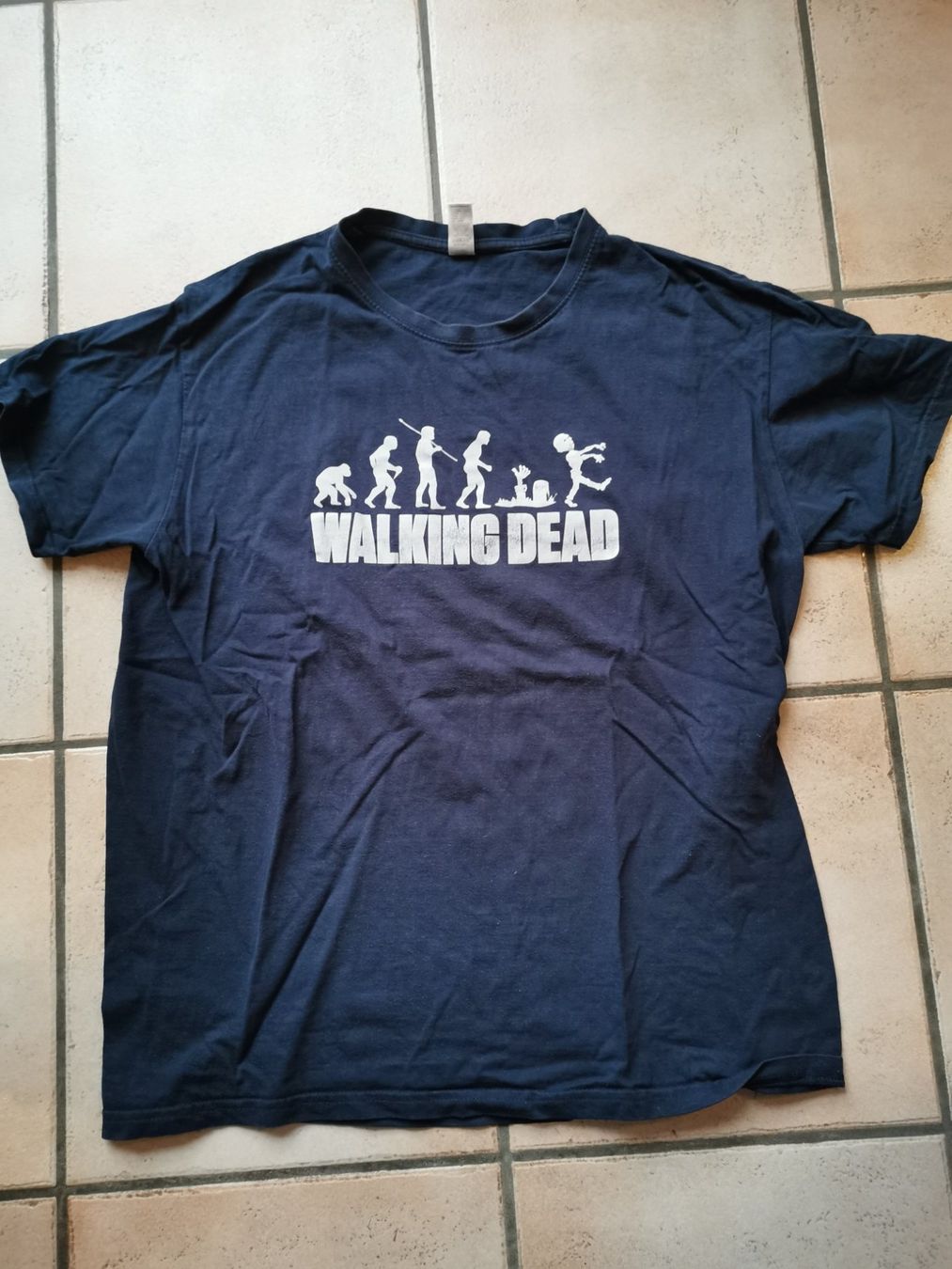 T-shirt: Walking Dead T-Shirt Grösse L – Usato da Stüsslingen venduto da Grabesstampfer 1