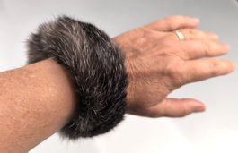 Armband aus Fell