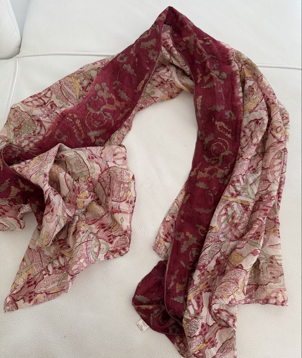 Foulards & écharpes: Seiden Schal 🌸 – D'occasion à Opfikon par Luis144