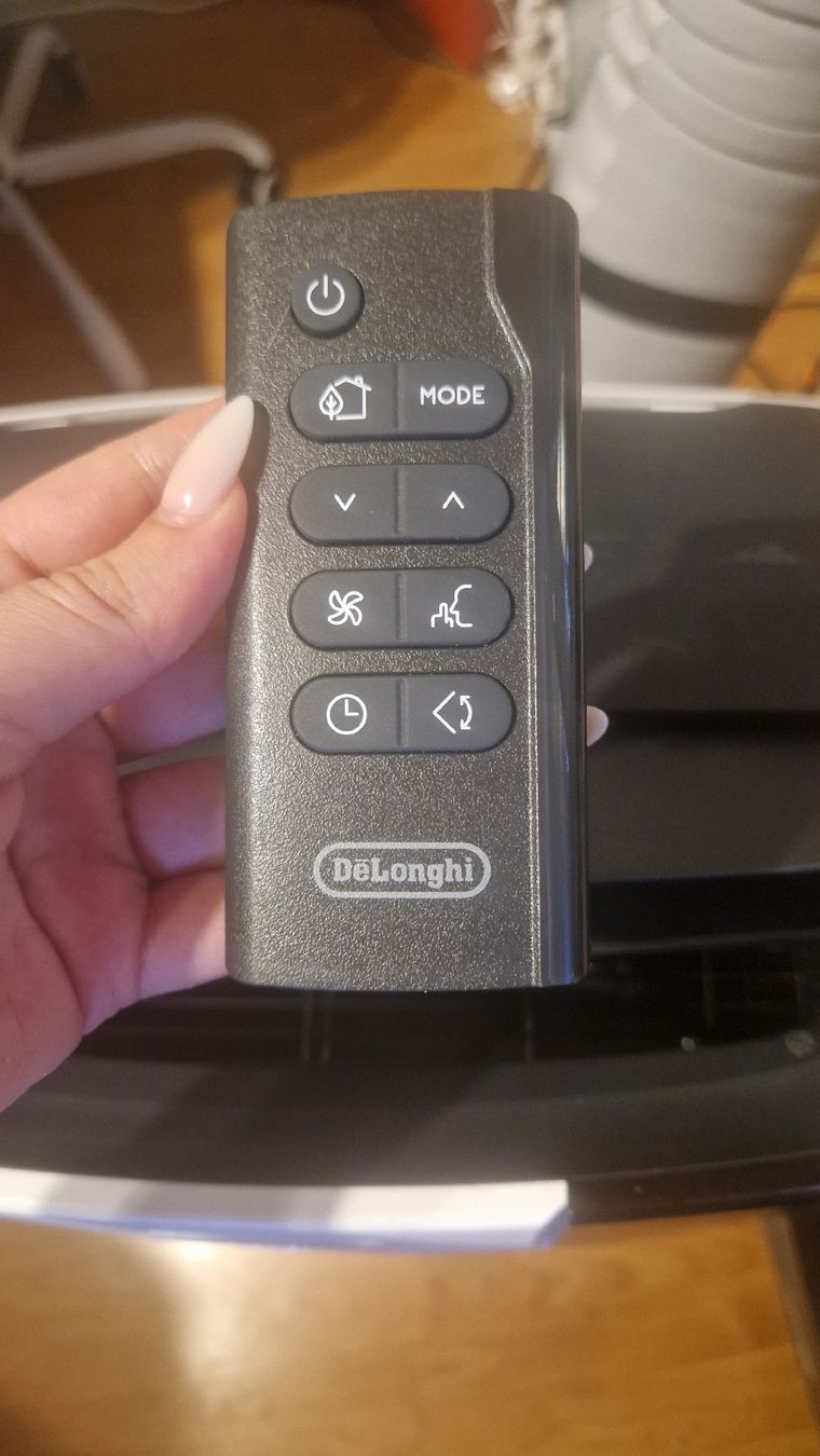 De'Longhi Condizionatori: ‼️Sofort verfügbar‼️Delonghi Pinguino mit Abluftschlauch. – Usato da Dulliken venduto da angel_mylife04 1