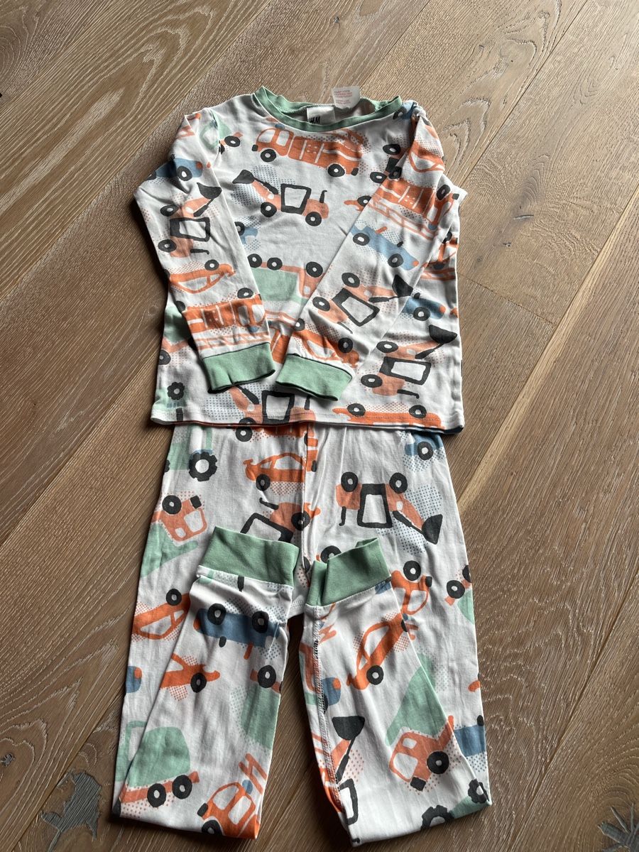 H&M Pigiama & Simili: Pyjama H&M 122/128 – Usato da Aarburg venduto da cha_6t8j