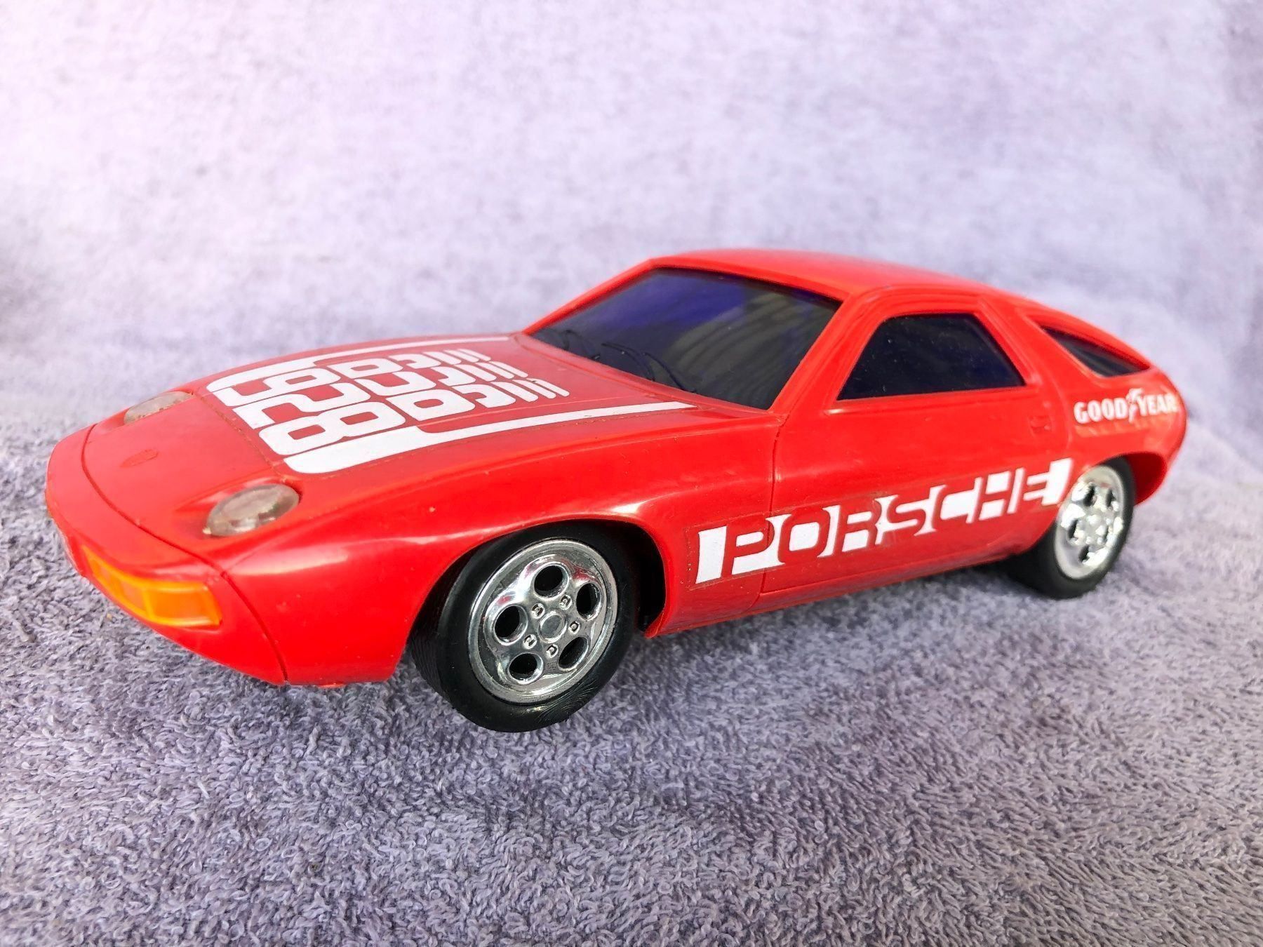 Porsche Modellini d'auto: Porsche 928 goodyear – Usato da Reinach AG venduto da rares75