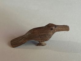 Holzfigur Vogel geschnitzt guter Zustand