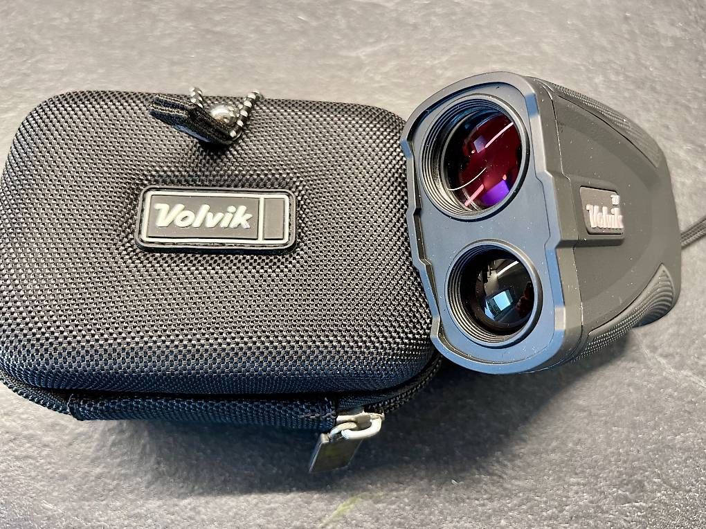 Misurare: Golf: Volvik Entfernungsmesser schwarz inkl. Hardcase – Usato da Herrliberg venduto da Richard81