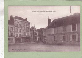 Frankreich Trun Les Postes et Hotel de Ville