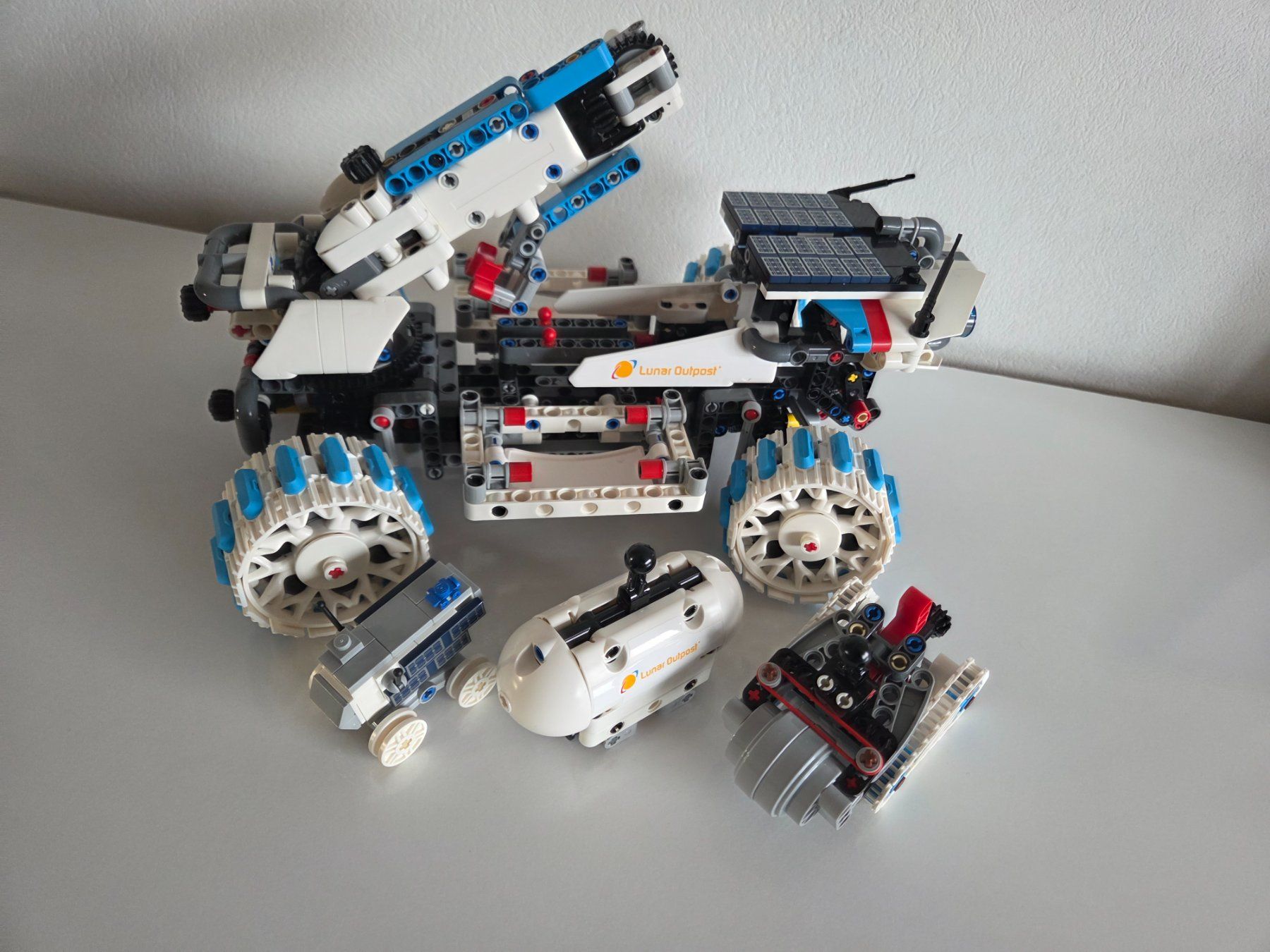 Giocattoli: LEGO Technic Lunar Outpost (42211) – Usato da Sissach venduto da Legotechnicfreund 1