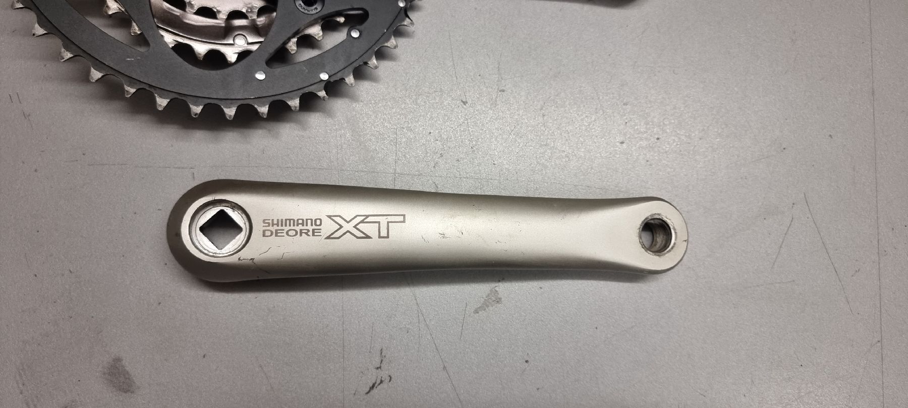 Shimano Pezzi di ricambio: Shimano XT M750 Kurbel  – Usato da Seon venduto da Stibinio 1