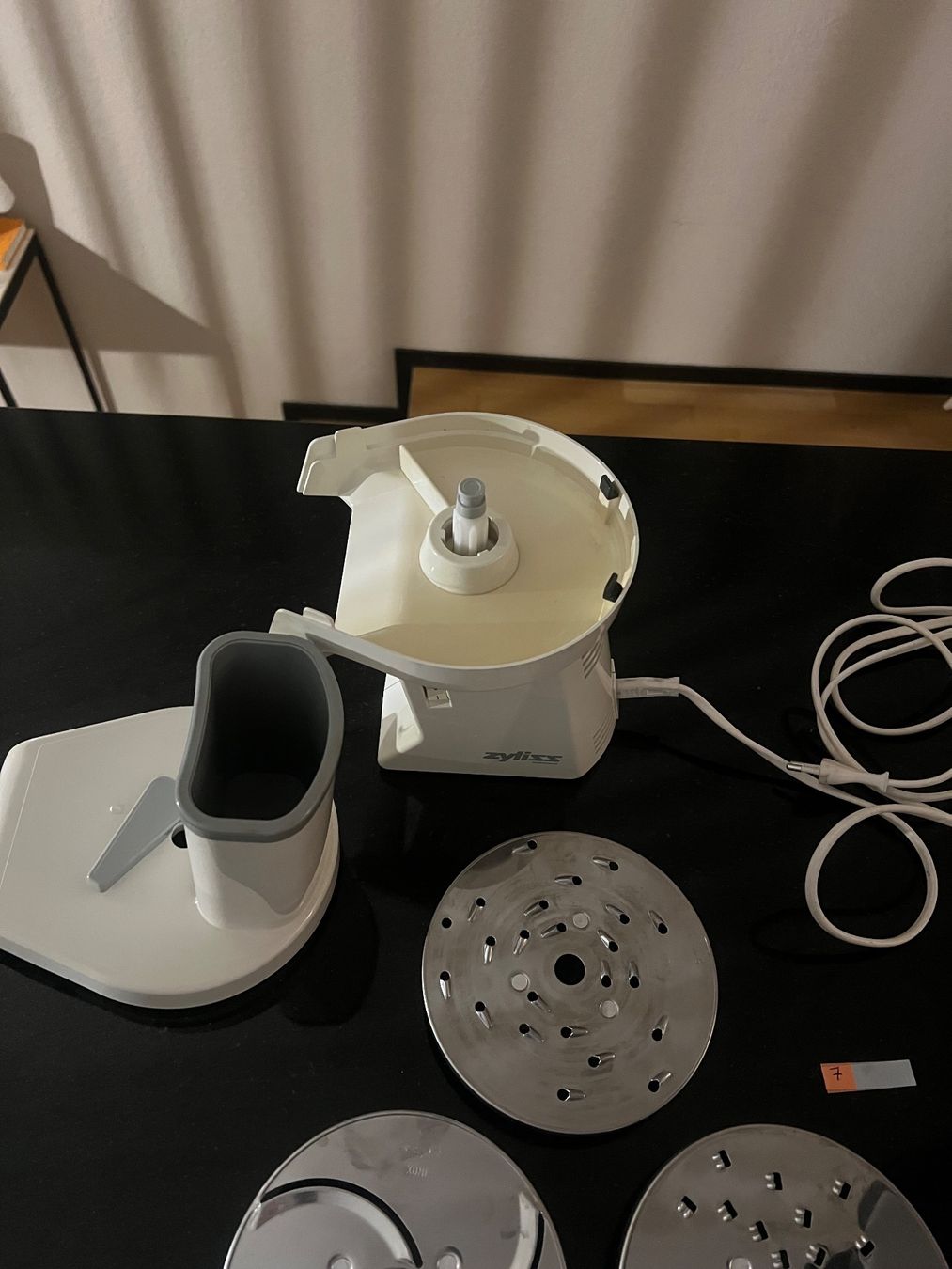 Zyliss Elettrodomestici da cucina: Zyliss Gemüseschneider mit 3 Scheiben – Usato da Glattpark(Opfikon) venduto da Kristina.swiss 1