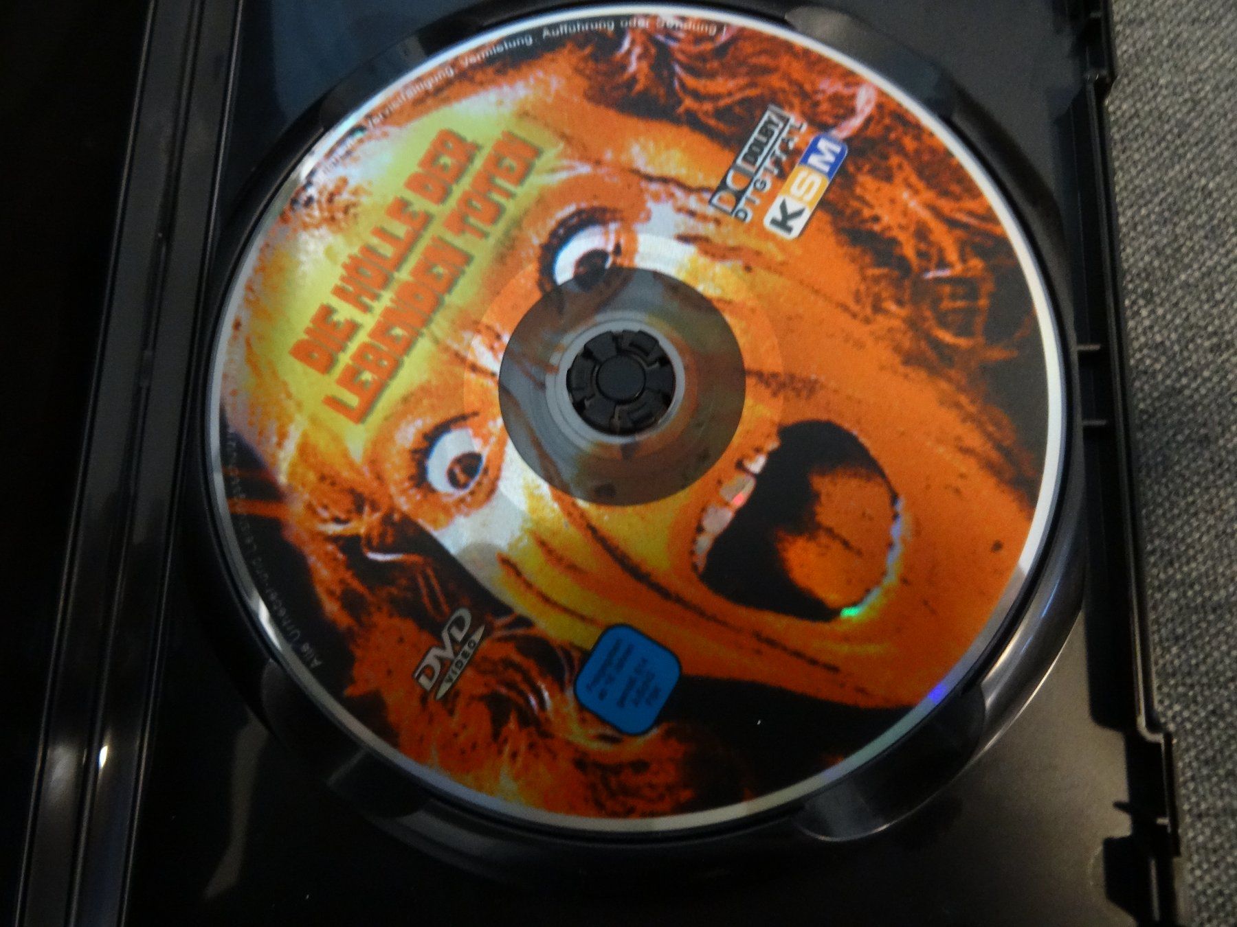 Alle DVDs: Die Hölle der Lebenden Toten DVD HORROR – Gebraucht aus Olten von Disc-Verkauf 1