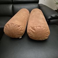 2 coussins cuir élégants