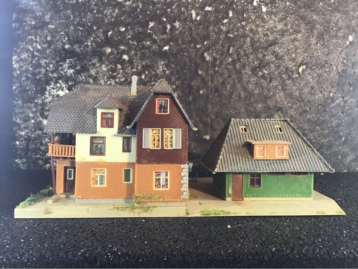 Kit di modellismo & Modellini statici: MODELL GEBÄUDEHAUS  – Usato da Männedorf venduto da Spezial-Modelle 2