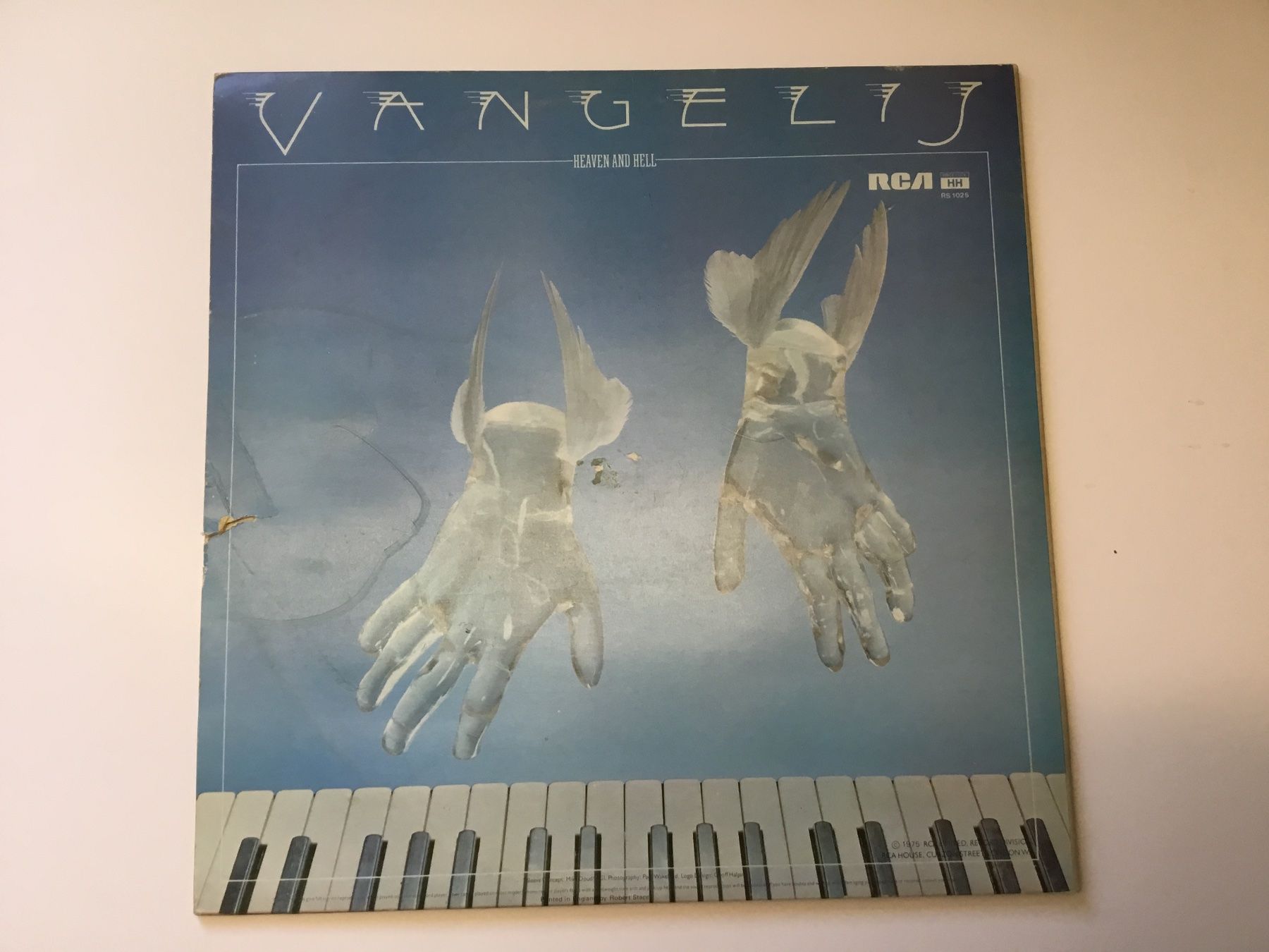 Dischi in vinile: Vangelis / Heaven and hell – Usato da Kreuzlingen venduto da Schuggerman 1