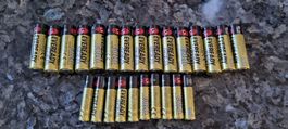 25 Eveready Gold  Batterien - Frisch und einsatzbereit!