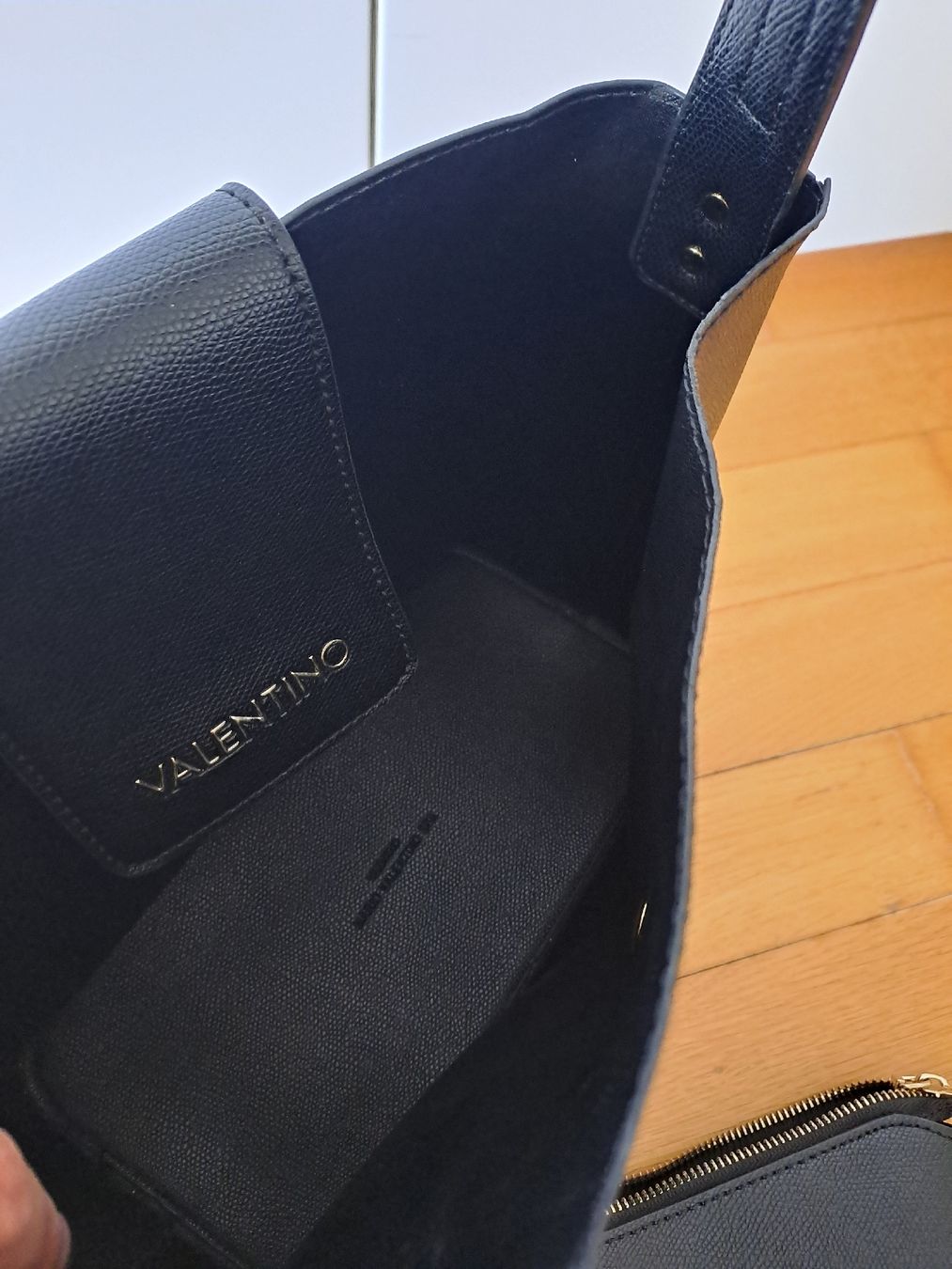 Valentino Taschen für Damen: Handtasche – Neu (gemäss Beschreibung) aus Stettlen von cas_zzk7 2