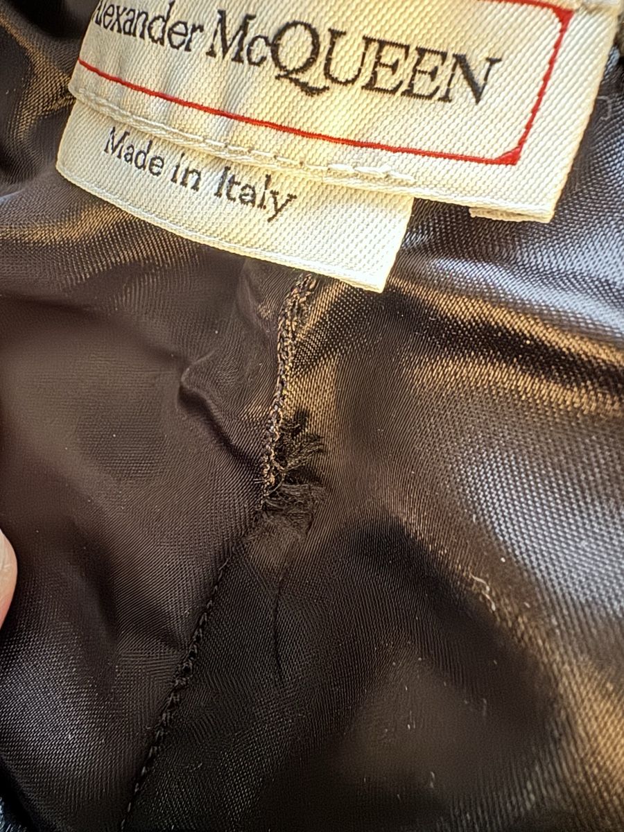 Alexander Mcqueen Pantaloni: Alexander McQueen leather pants, size IT 42 – Usato da Zürich venduto da ImaShela 6