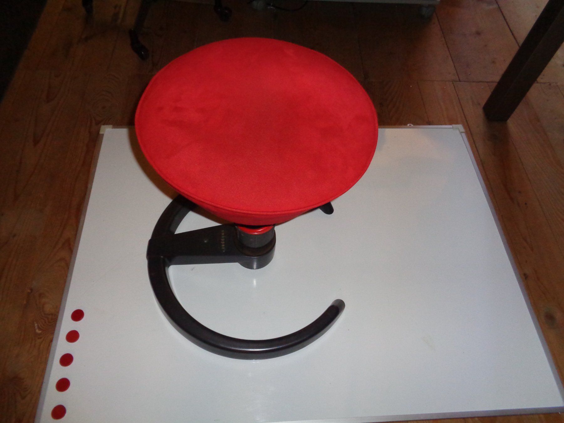 Tabourets: SWOPPER-GESUNDHEITS-THERAPIE-HOCKER – D'occasion à Wohlen b. Bern par Saga0 1